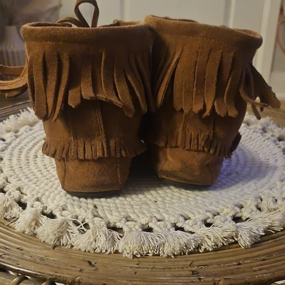 Women's Brown Suede Fringe Lace-Up Moccasins - Picture 2 of 4